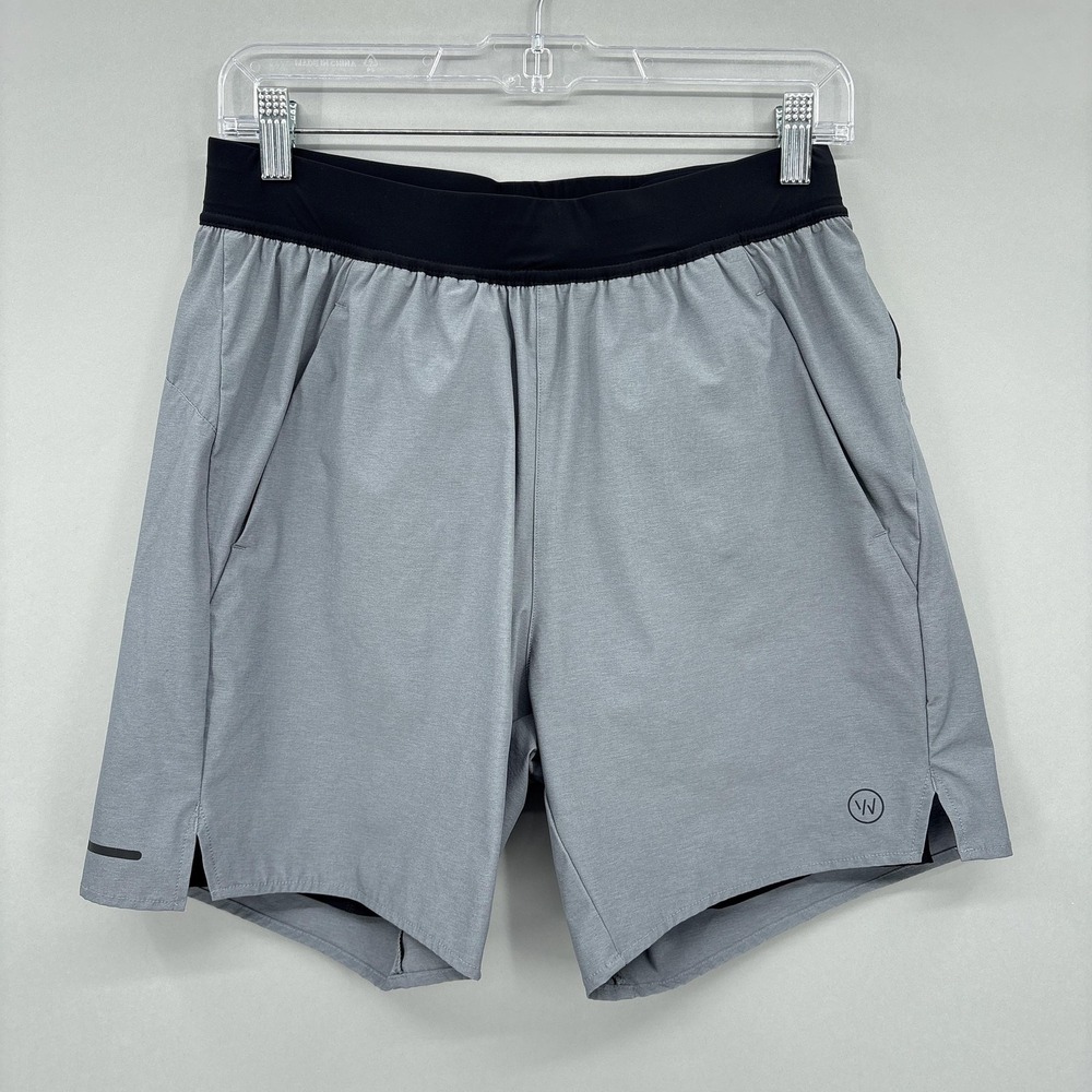 WHOOP 4.0 Shorts Mens Medium Gray Lined Running Training Elastic Waist 7" Inseam